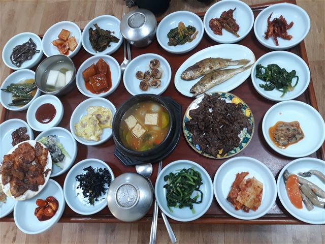 ▲ 새집 상차림.