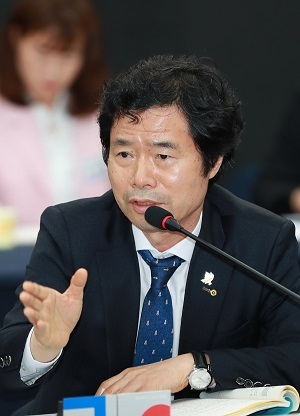 15일 광주 국립아시아문화전당에서 열린 전국 시도교육감협의회 총회에서 김승환 전북교육감이 발언하고 있다. /사진 제공= 전북교육청