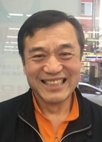 ▲ 슈퍼마켓 운영 박병수 씨 “좋은 일만 가득하길”