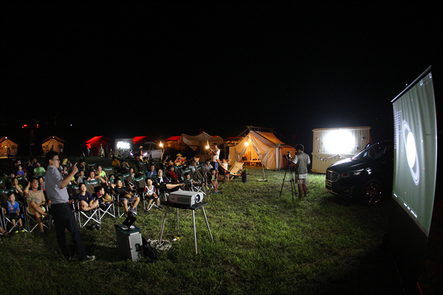 마을로 가는 영화관.