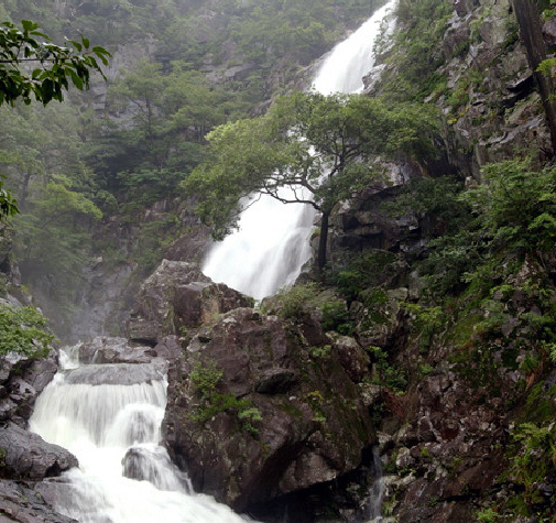 ▲ 양산 용연폭포