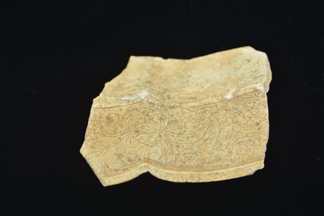 ▲ 부안 유천리 요지에서 나온 고려시대 명문 기와 /사진 제공=전북문화재연구원