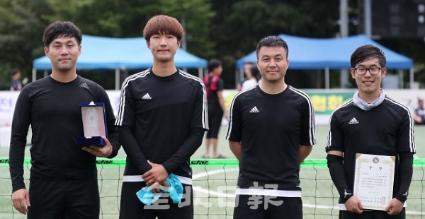 중부 일반부 우승 전주푸른에셋. 조현욱 기자