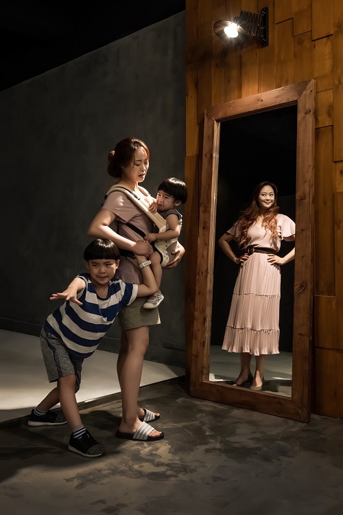 모노드라마 ‘여자, 마흔’ 공연 모습.