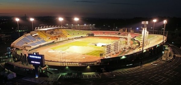 익산종합경기장 야경. 박형민 기자