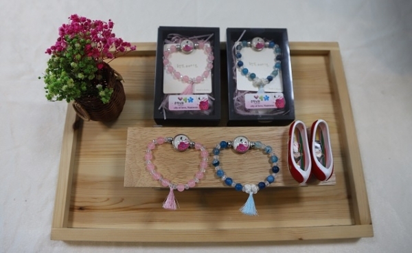 올해 남원관광상품에 선정된 8점의 작품 중 하나인 '춘향아로마팔찌'.