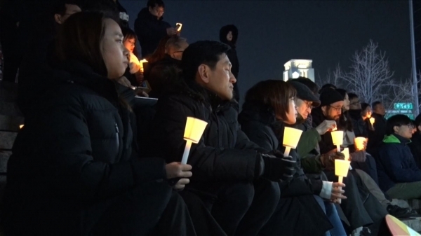 연금개혁 관련 촛불집회 /사진제공=KBS