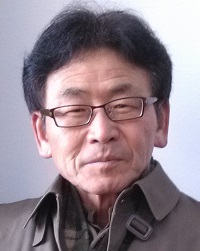 전정구 문학평론가.