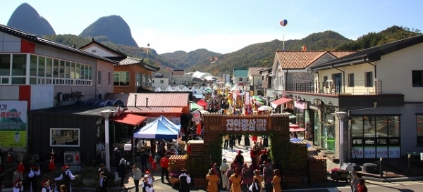 2018 진안홍삼축제 이성계 몽금척 퍼레이드 모습.