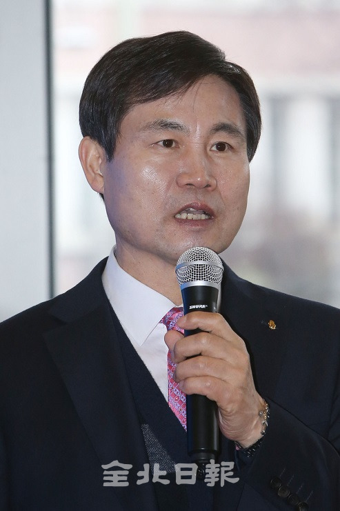 김동원 제18대 전북대 총장. 조현욱 기자