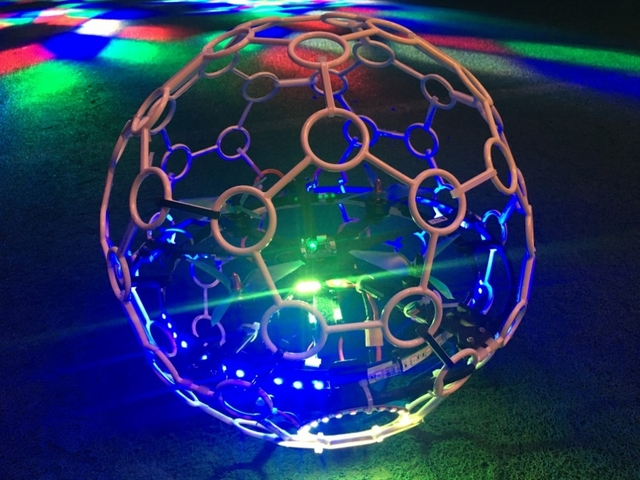 드론볼의 LED조명