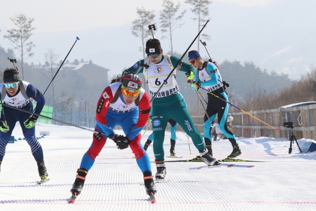 바이애슬론 경기 장면