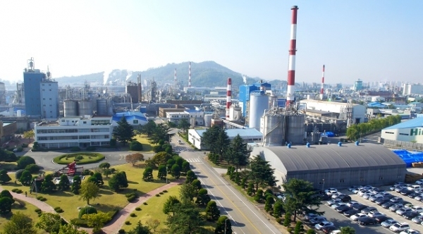 ㈜휴비스 전주공장 전경.