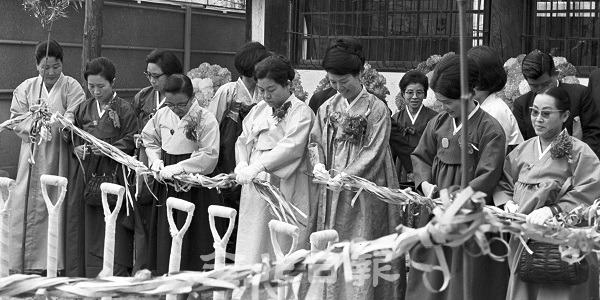 1967년 전주시 고사동 전라북도여성회관 기공식 모습. 전북일보 자료사진