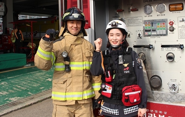 한영광(왼쪽)·한지영 소방사