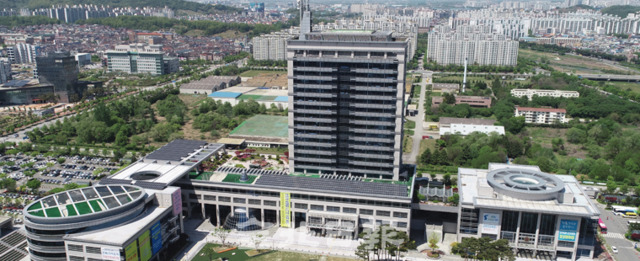 전북도청사 전경.