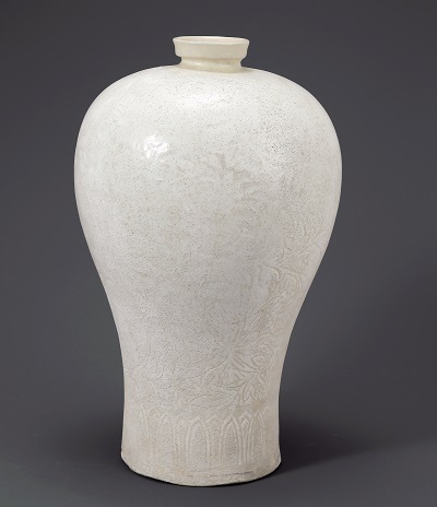 백자 연꽃무늬 매병