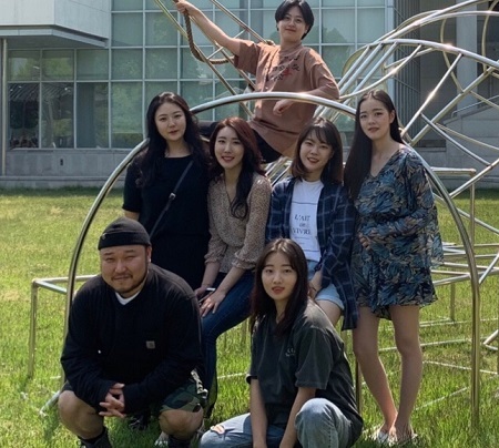 전북대 미술학과 조소 전공 학생들