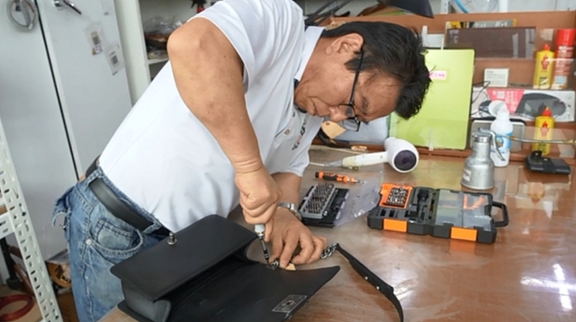 스틸 = EBS1 극한직업