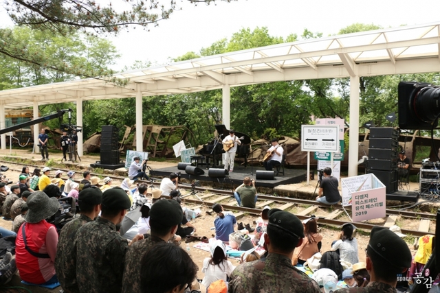 스틸 = EBS1 스페이스 공감