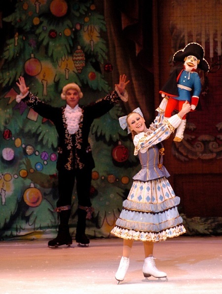 러시아 상트 페테르부르크 아이스발레단 공연 모습