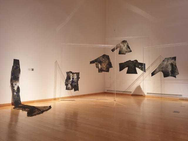 천야펑(1962~), 수이풍 1,천에 혼합재료,  90×70cm, 가변설치, 2019