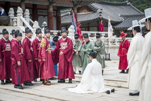 사진 제공 = 초록뱀미디어