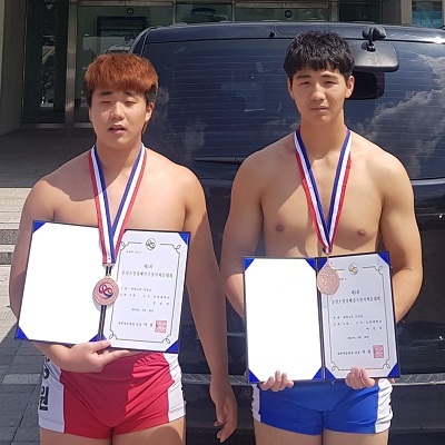 호원대 정정원(왼쪽), 이승훈 선수