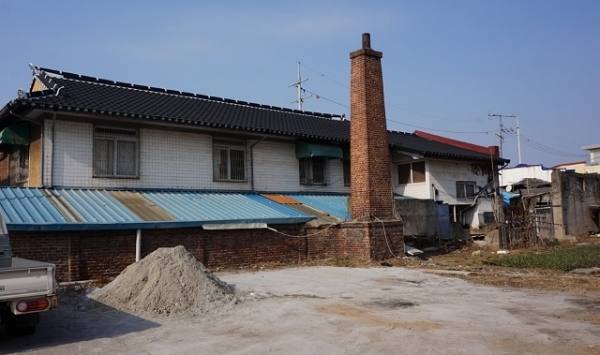 등록문화재 제763-3호 익산 평동로 근대상가주택.