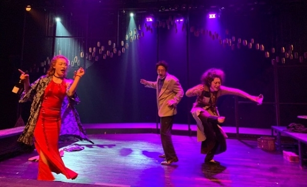 예술집단고하 '안녕 모스크바'.