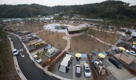 청암산 오토캠핑장.