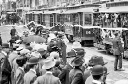 초기 멜버른에 도입된 전기트램 개통식. 사진제공= 호주 멜버른 트램 박물관