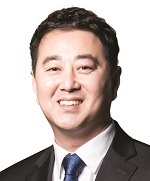 백영규 행정위원장