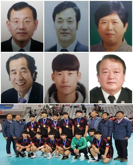 (윗줄 왼쪽부터) 이중희 교수, 송일섭 교장, 함정희 대표. (가운데 왼쪽부터) 소병진소목장, 도현국선수, 채준섭 대표이사. (맨 아랫줄) 전북제일고 핸드볼팀.