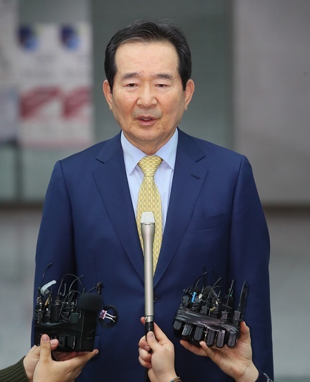 정세균 국무총리 후보자가 17일 오후 서울 여의도 국회 의원회관에서 소감을 밝히고 있다. 연합뉴스