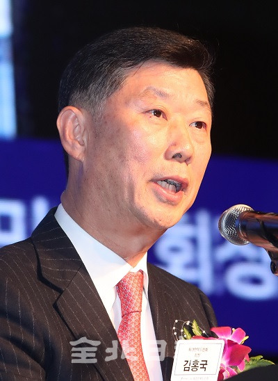 김홍국 재경도민회장