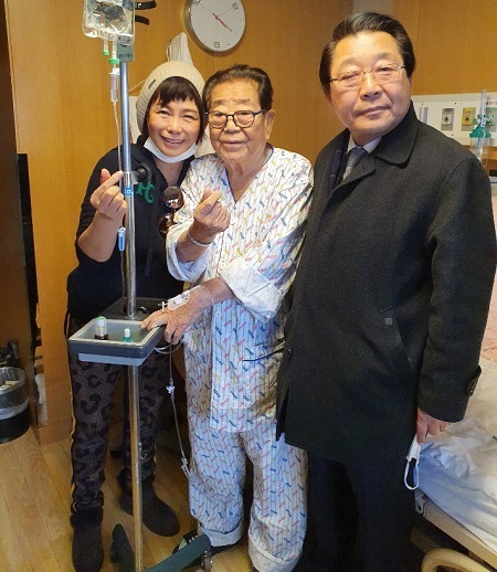 (왼쪽부터) 가수 현숙, 방송인 송해, 양영두 임실사선문화제전위원장.