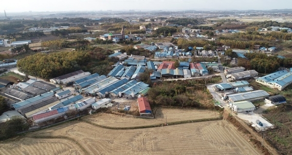 익산 왕궁 축사 농장 전경.