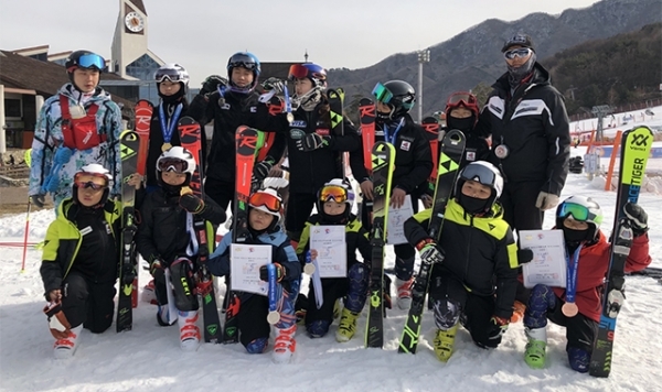 지난 14일부터 15일까지 이틀간 강원도 알펜시아리조트에서 열린 제50회 대한스키협회장배 전국 스키대대회에서 설천중·구천초 학생들이 우수한 성적을 거뒀다.