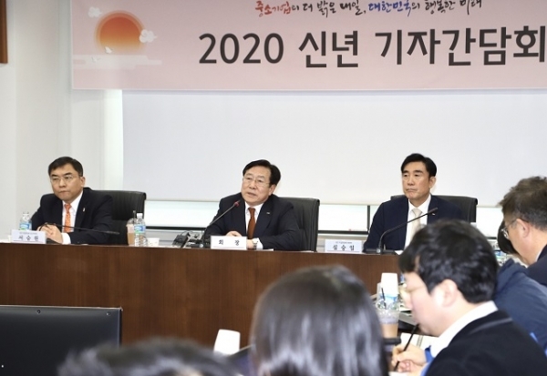 3일 중소기업중앙회가 2020년 신년기자 간담회를 갖고 ‘제21대 총선 중소기업 정책과제’를 발표했다.