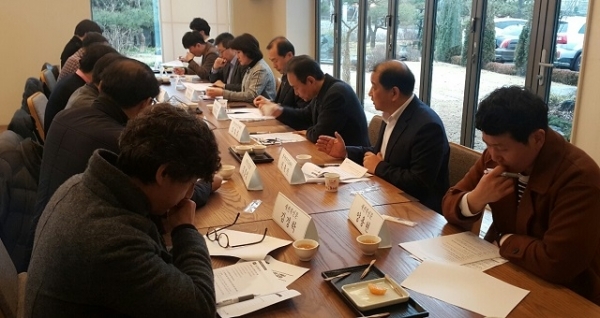 12일 한국언론진흥재단 뉴스저작권팀이 전주에서 도내 언론사와 ‘찾아가는 뉴스저작권 릴레이 간담회’를 가졌다.