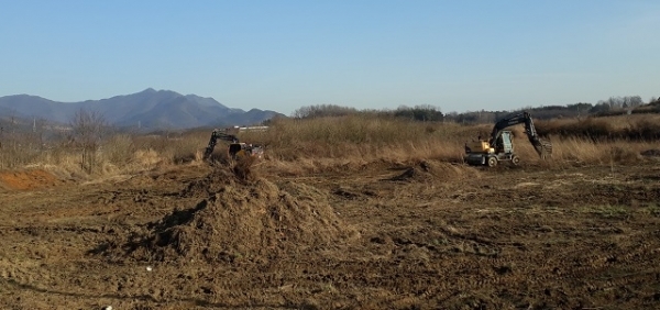 지난 1월 16일 완주복합행정타운 부지에 중장비를 투입해 본격적인 공사에 돌입했다. 전북일보 자료사진