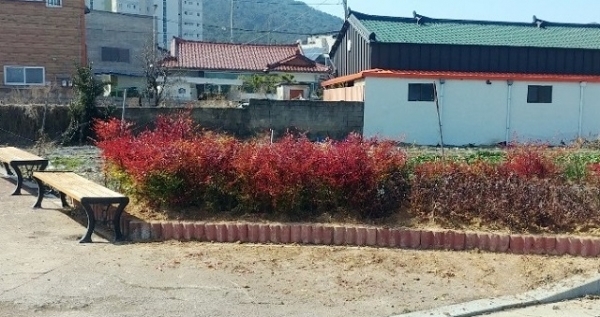 정읍시 초산동 쓰레기 취약지역이 주민 쉼터 공간으로 조성됐다.