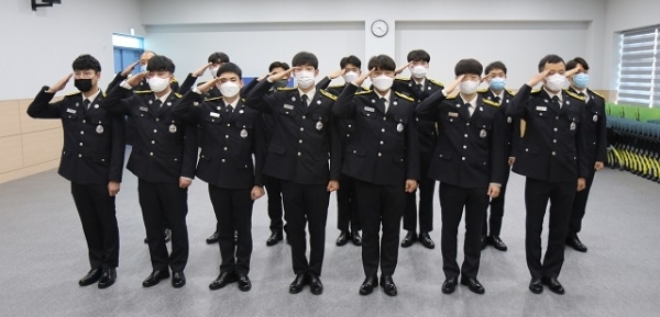 12일부터 완주소방서에 배치된 신임소방관 14명이 근무에 들어갔다.