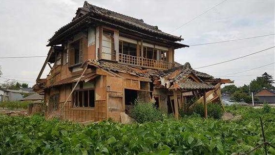 일제강점기에 화호리 마을에서 대규모 농장을 경영했던 일본인 농장주 다우에가 살던 가옥. (해방 후 화호우체국, 현재 멸실됨)