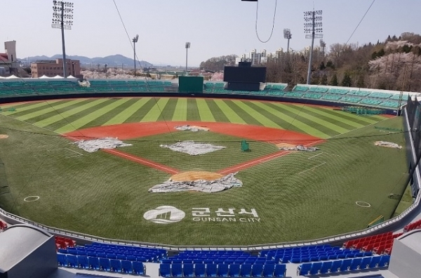 군산 월명야구장.