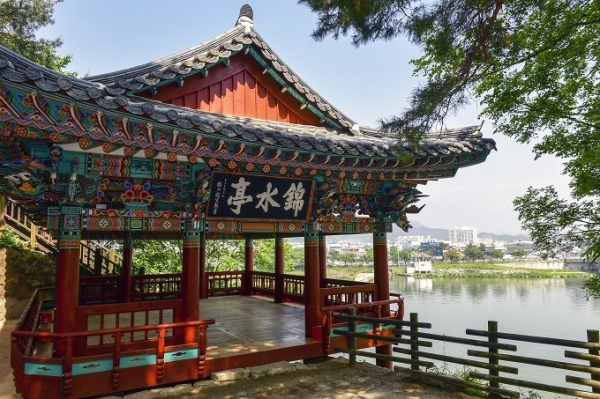 남원 금수정(錦水亭)