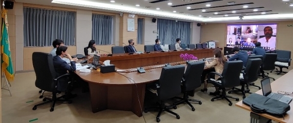 LX는 유엔 공간정보관리 아시아-태평양지역 총회가 코로나19 위기상황 극복을 위해 개최한 온라인 회의에서 효과적인 한국형 공간안전정보 제공 우수사례를 발표했다.