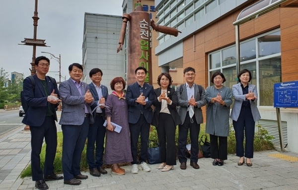 지난 18일 전주시의회 복지환경위원회가 순천 업사이클센터 선진지를 방문했다.