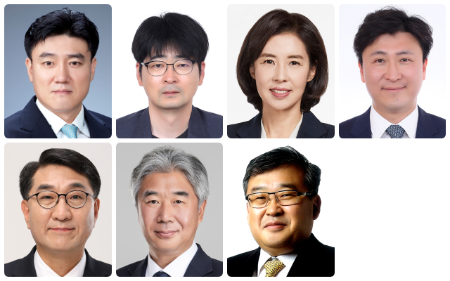 김재준, 탁현민, 박경미, 한정우(위, 왼쪽부터) 이지수, 이기헌, 조경호